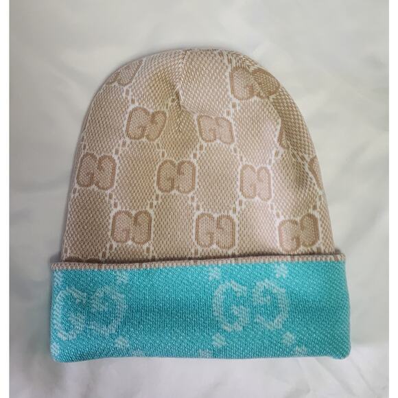 Authentic GUCCI Reversable Wool Jumbo GG Supreme Beanie Hat Cap w tags and bag main image 5